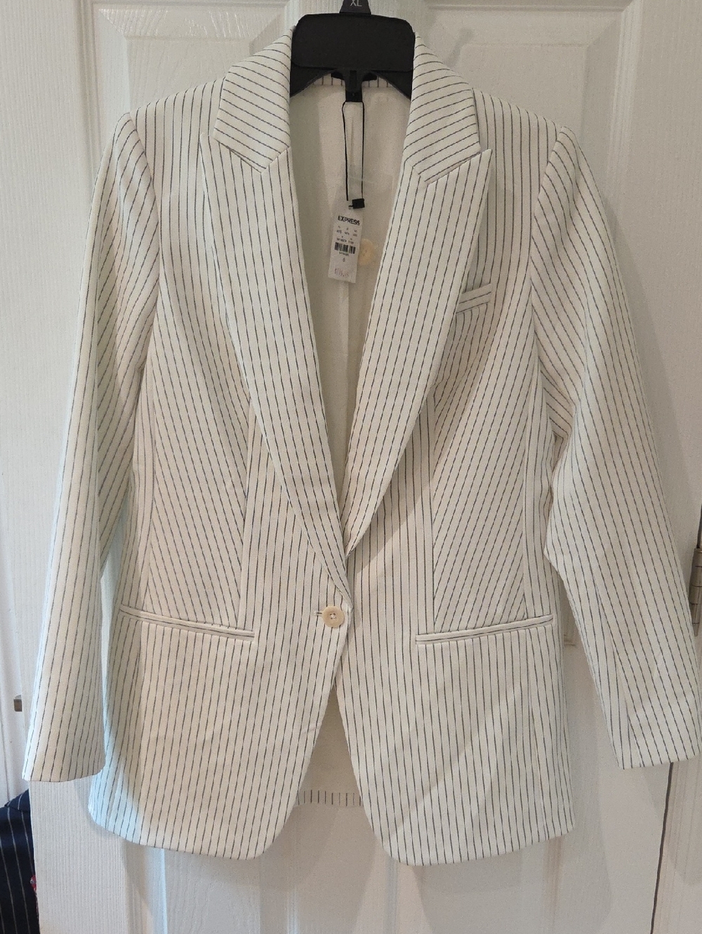 EXPRESS White Pinstripe Blazer - Single Button Tailored Jacket